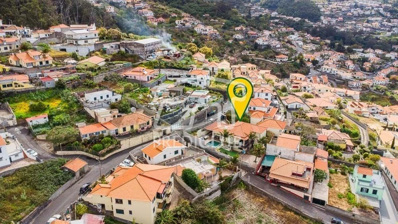 Moradia T3 para Venda em Funchal (Santa Maria Maior) Foto 7
