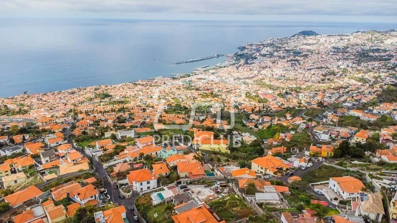 Moradia T3 para Venda em Funchal (Santa Maria Maior) Foto 3