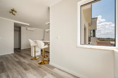 Apartamento T4 para Venda em Alcochete