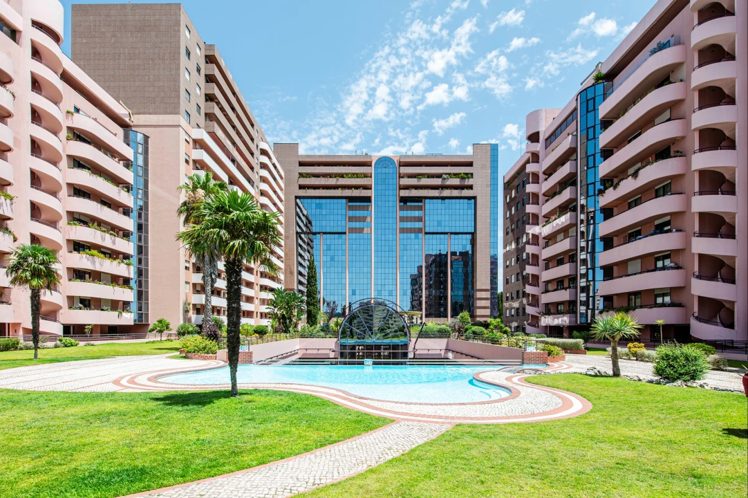 Apartamento T2 para Venda em São Domingos de Benfica Foto 1
