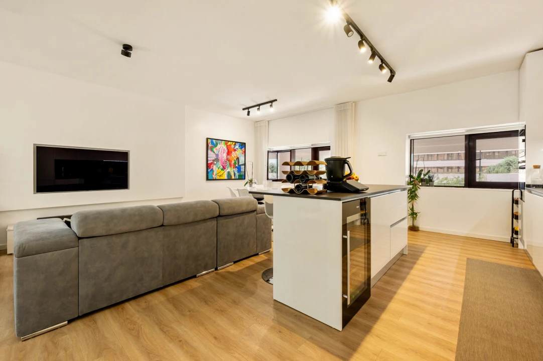 Apartamento T2 para Venda em São Domingos de Benfica Foto 4