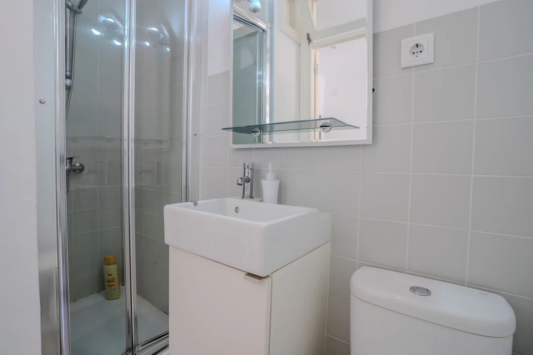 Apartamento T1 para Venda em Santa Maria Maior Foto 9