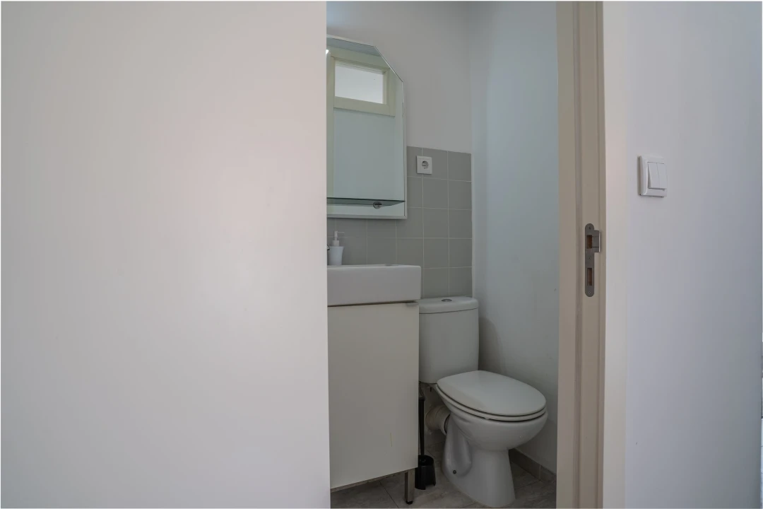Apartamento T1 para Venda em Santa Maria Maior Foto 8