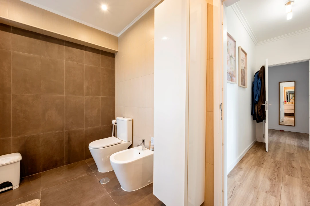 Apartamento T4 para Venda em Carnaxide e Queijas Foto 22