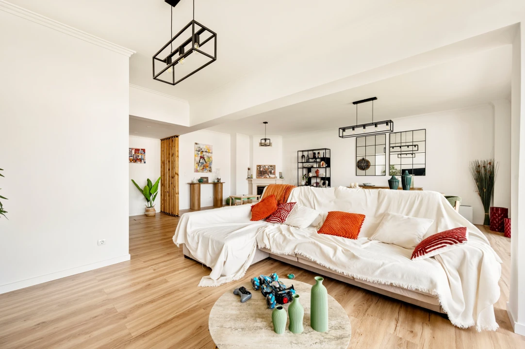 Apartamento T4 para Venda em Carnaxide e Queijas Foto 10
