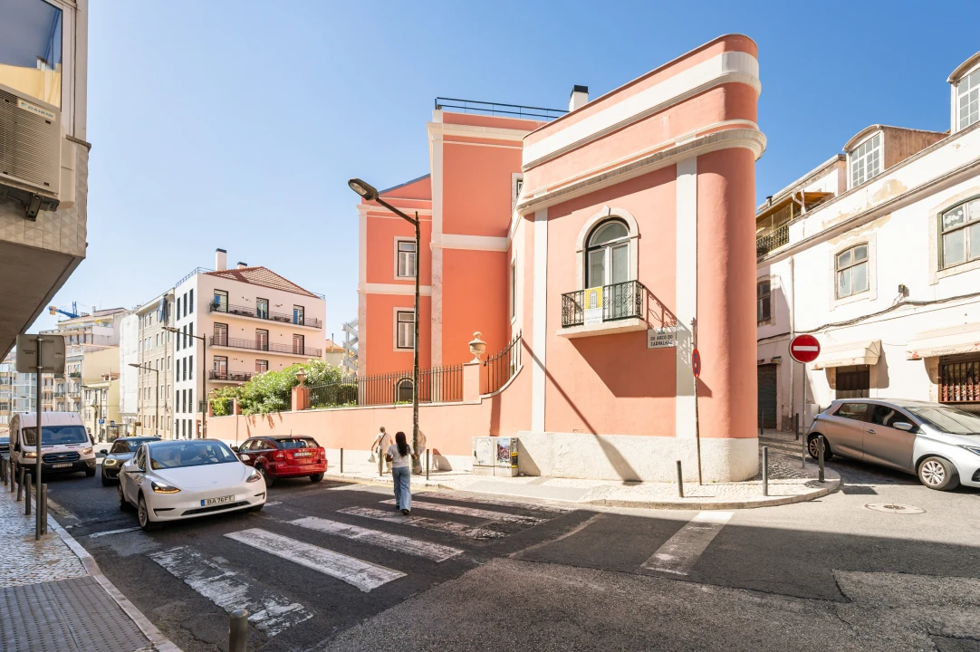 Apartamento T2 para Venda em Campolide Foto 42