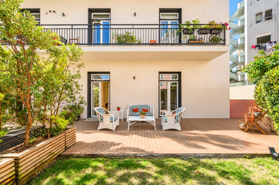 Apartamento T2 para Venda em Campolide Foto 4