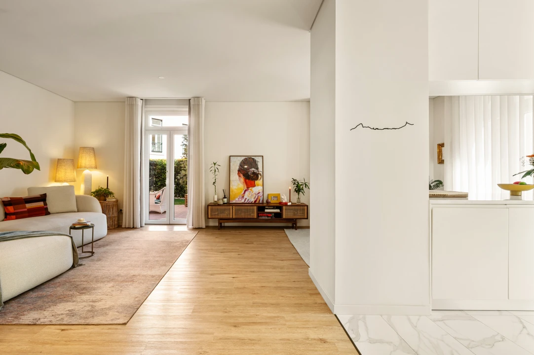 Apartamento T2 para Venda em Campolide Foto 6