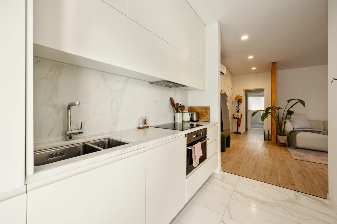 Apartamento T2 para Venda em Campolide Foto 15