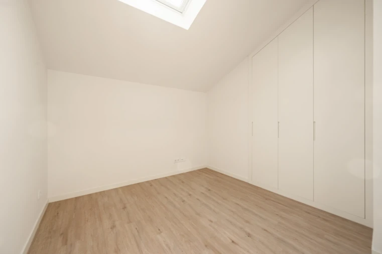 Apartamento T2 para Venda em Campolide Foto 27
