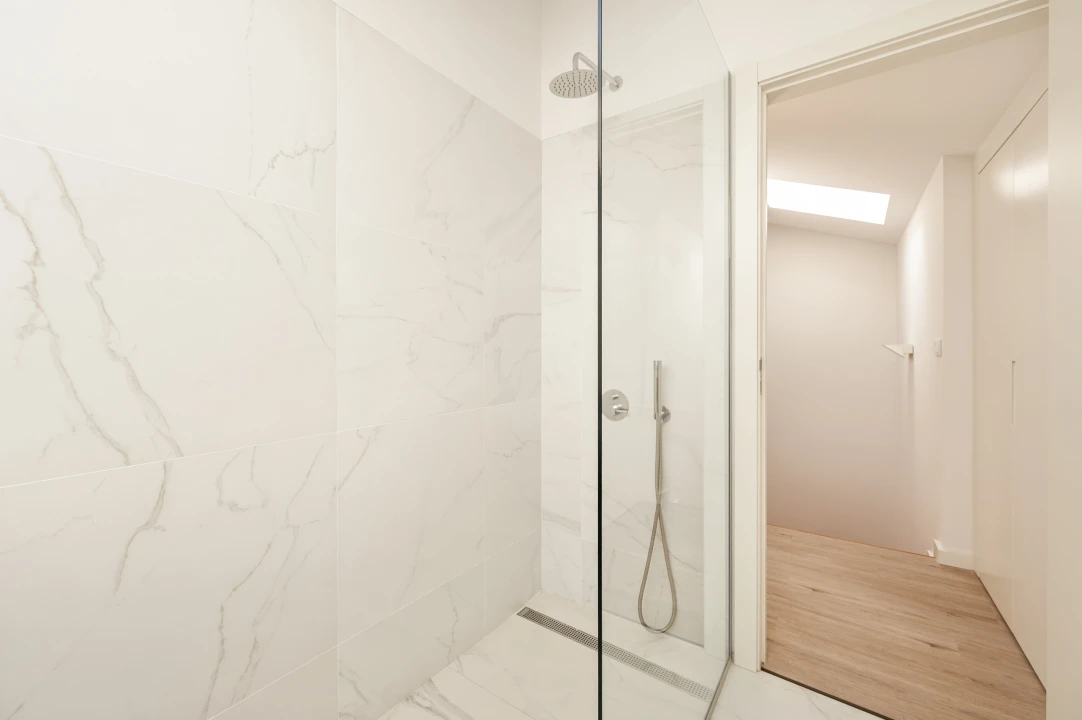 Apartamento T2 para Venda em Campolide Foto 25