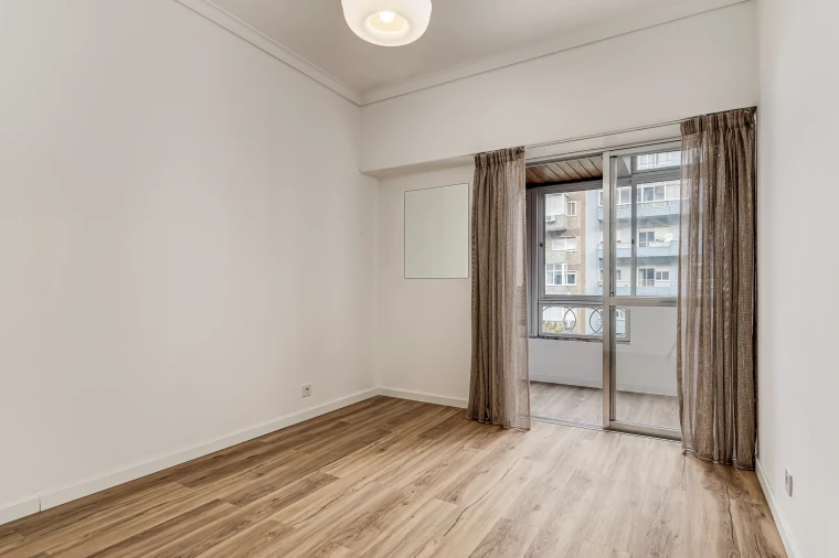 Apartamento T1 para Venda em Campolide Foto 12