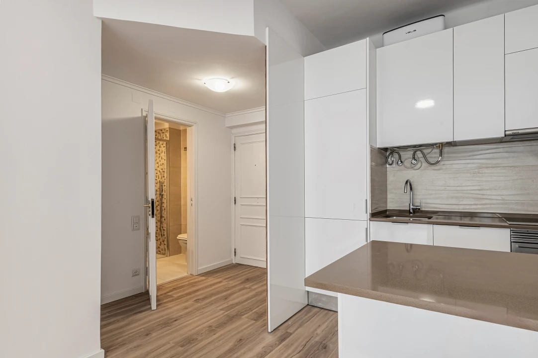 Apartamento T1 para Venda em Campolide Foto 15