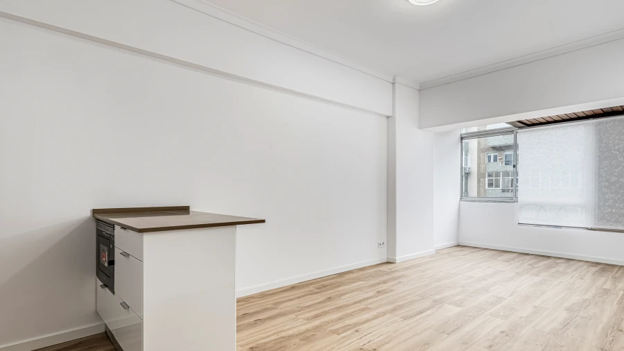 Apartamento T1 para Venda em Campolide