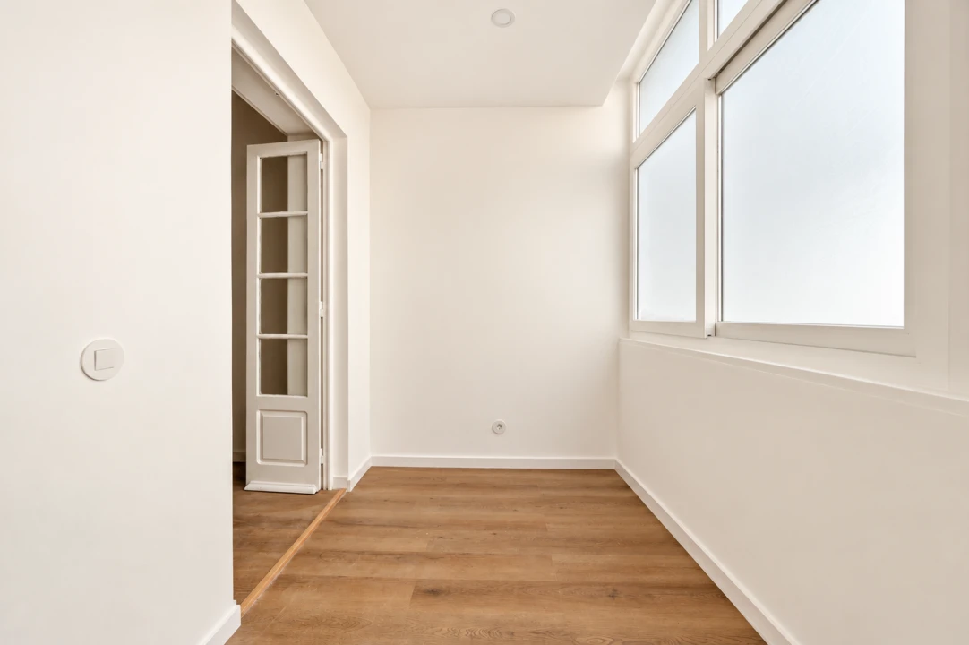 Apartamento T1 para Venda em Beato Foto 4