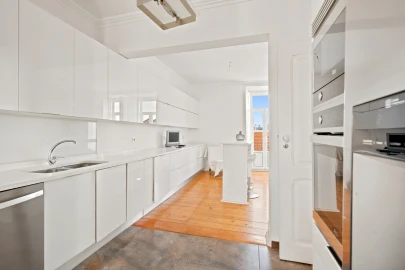 Apartamento T5 para Venda em Santo António