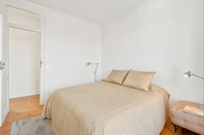 Apartamento T5 para Venda em Santo António