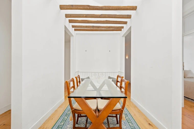 Apartamento T5 para Venda em Santo António Foto 8