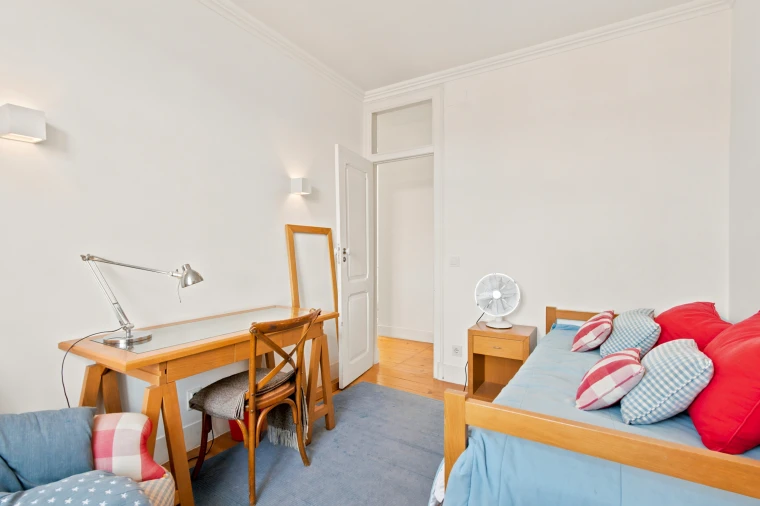 Apartamento T5 para Venda em Santo António Foto 28