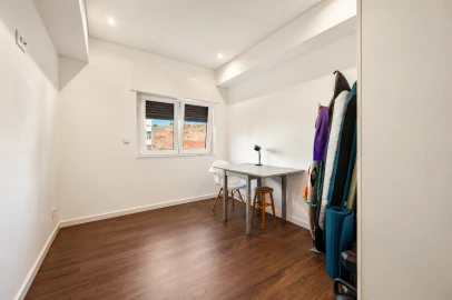 Apartamento T2 para Venda em Santa Clara-A-Nova e Gomes Aires