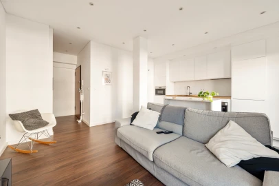 Apartamento T2 para Venda em Santa Clara-A-Nova e Gomes Aires