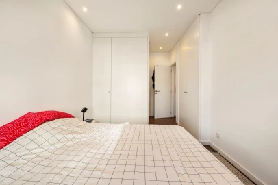 Apartamento T2 para Venda em Santa Clara-A-Nova e Gomes Aires