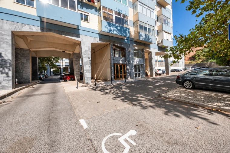 Apartamento T2 para Venda em Santa Clara-A-Nova e Gomes Aires Foto 23