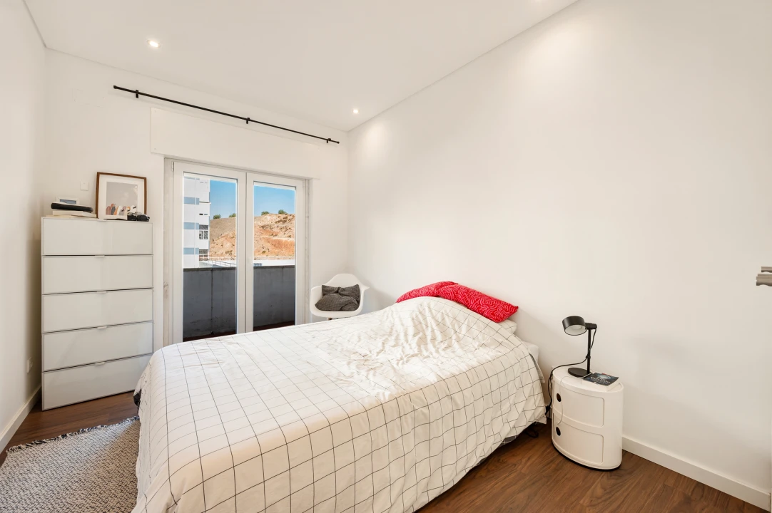 Apartamento T2 para Venda em Santa Clara-A-Nova e Gomes Aires Foto 16