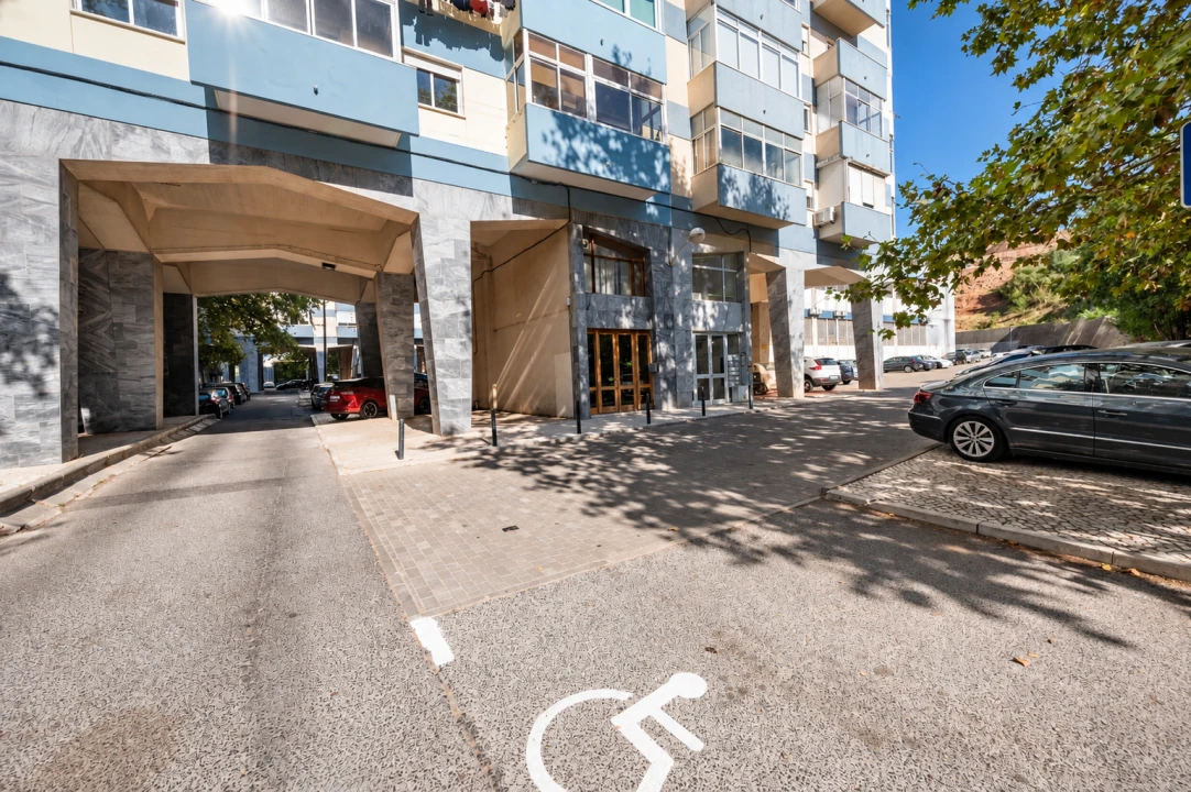 Apartamento T2 para Venda em Santa Clara-A-Nova e Gomes Aires Foto 23