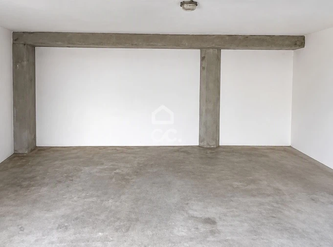 Garagem para Venda em Santa Maria Maior e Monserrate e Meadela Foto 2