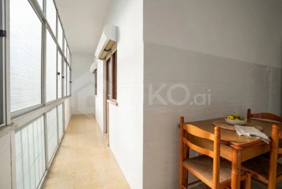 Apartamento T4 para Venda em Laranjeiro e Feijó
