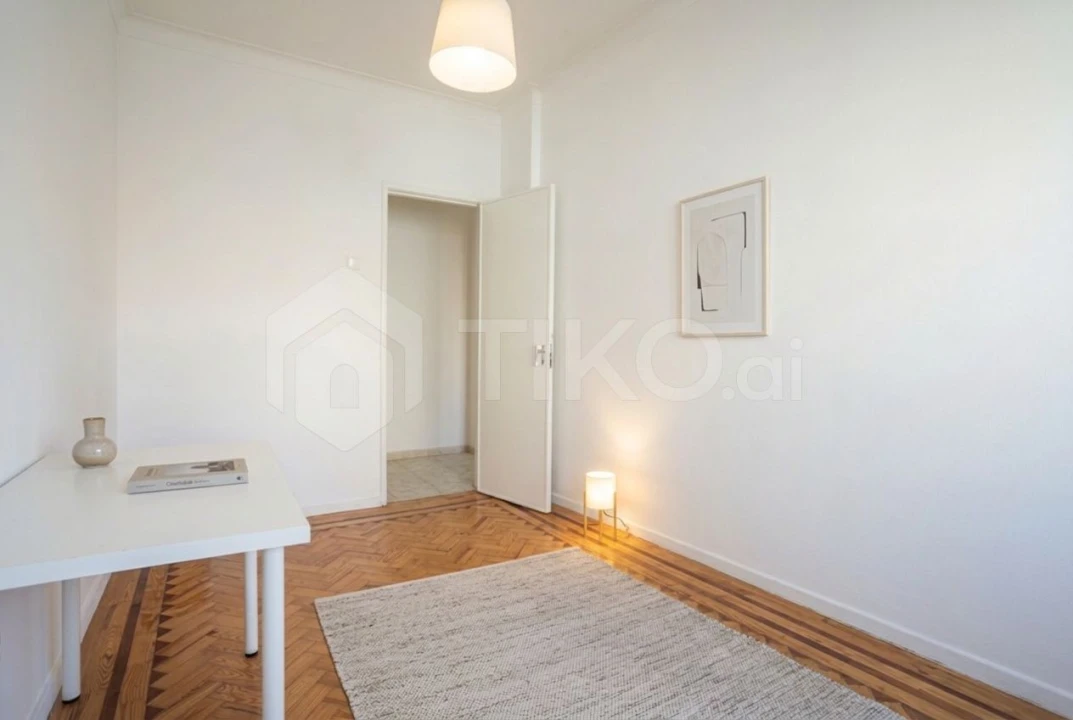 Apartamento T4 para Venda em Laranjeiro e Feijó Foto 20