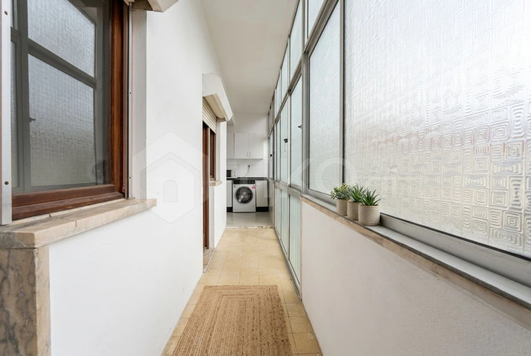 Apartamento T4 para Venda em Laranjeiro e Feijó Foto 9