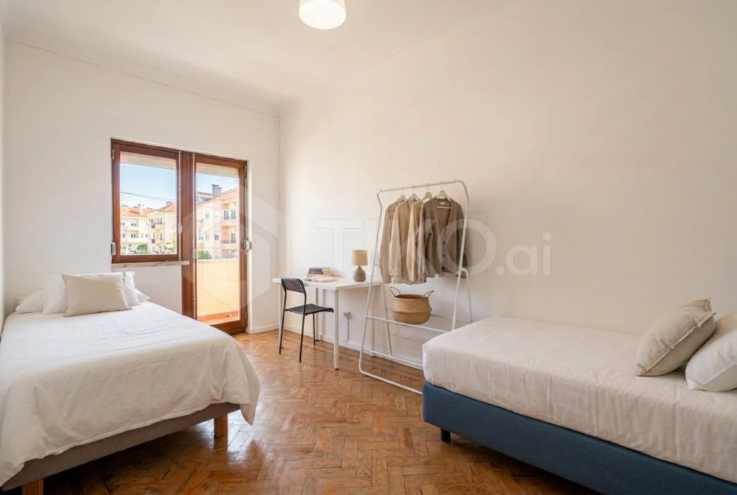 Apartamento T4 para Venda em Laranjeiro e Feijó Foto 12