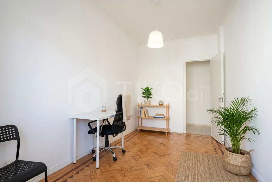 Apartamento T4 para Venda em Laranjeiro e Feijó Foto 19