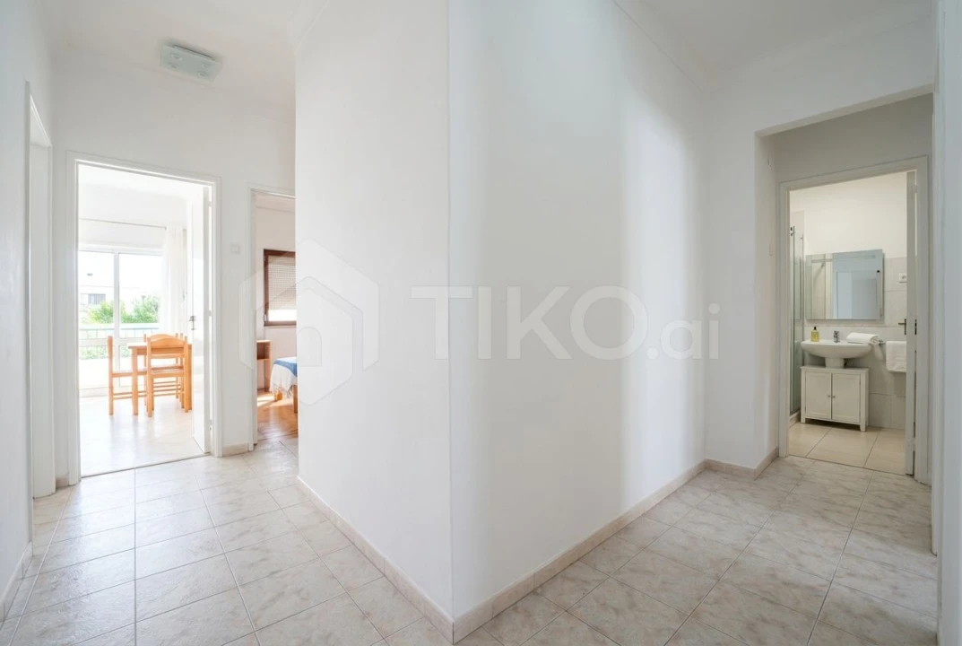 Apartamento T4 para Venda em Laranjeiro e Feijó Foto 6