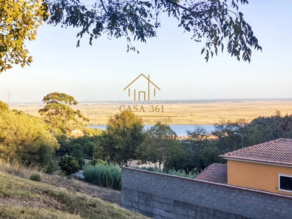 Terreno para Venda em Vila Franca de Xira Foto 1
