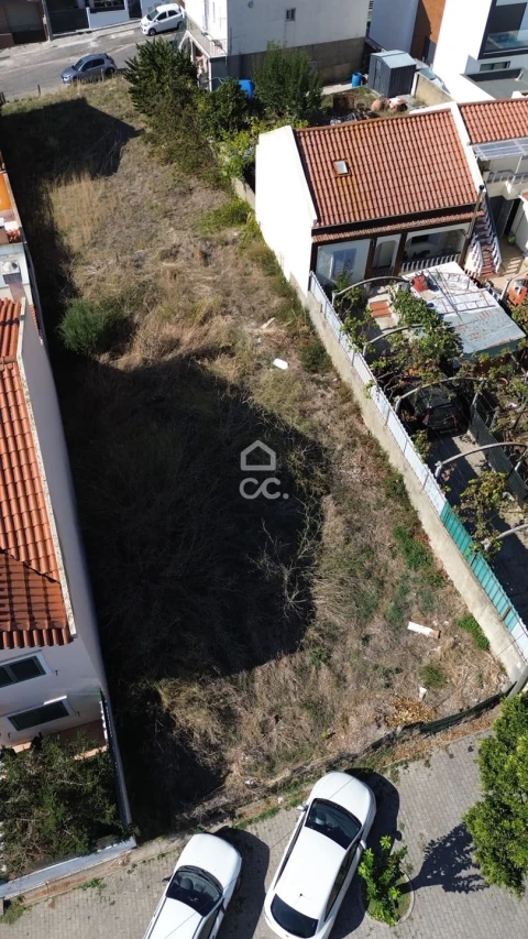 Terreno para Venda em Loures