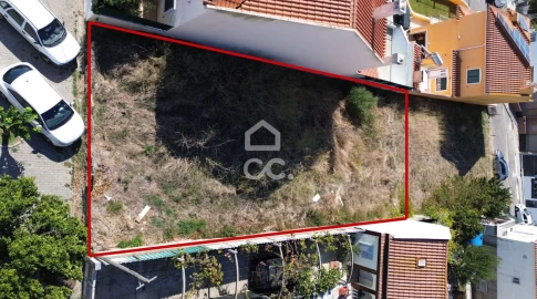 Terreno para Venda em Loures