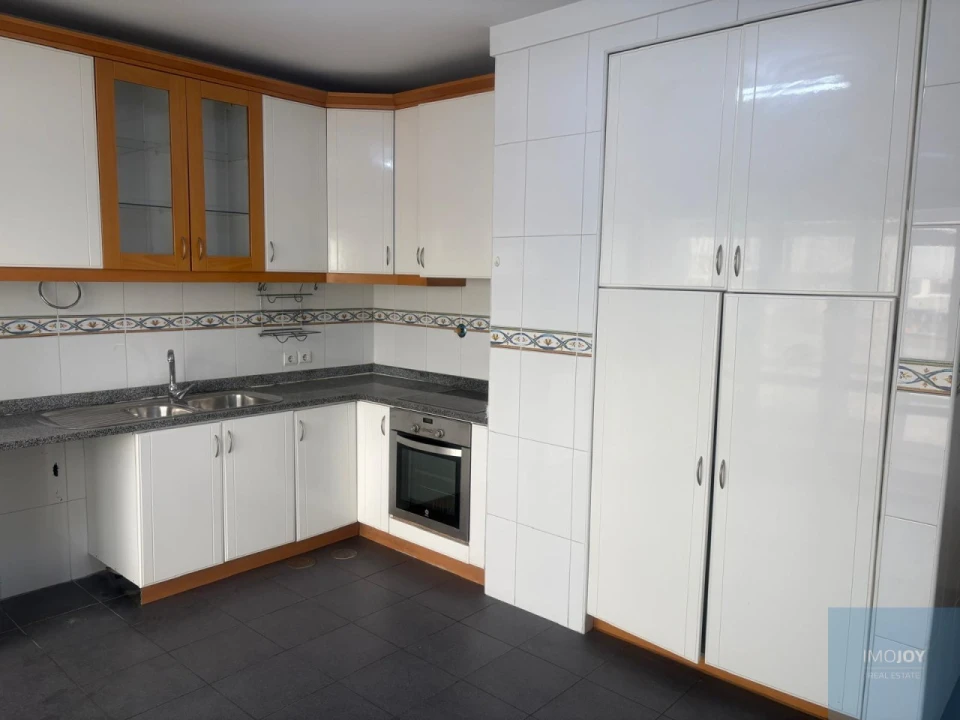 Apartamento T4 para Venda em Mafamude e Vilar do Paraíso Foto 10