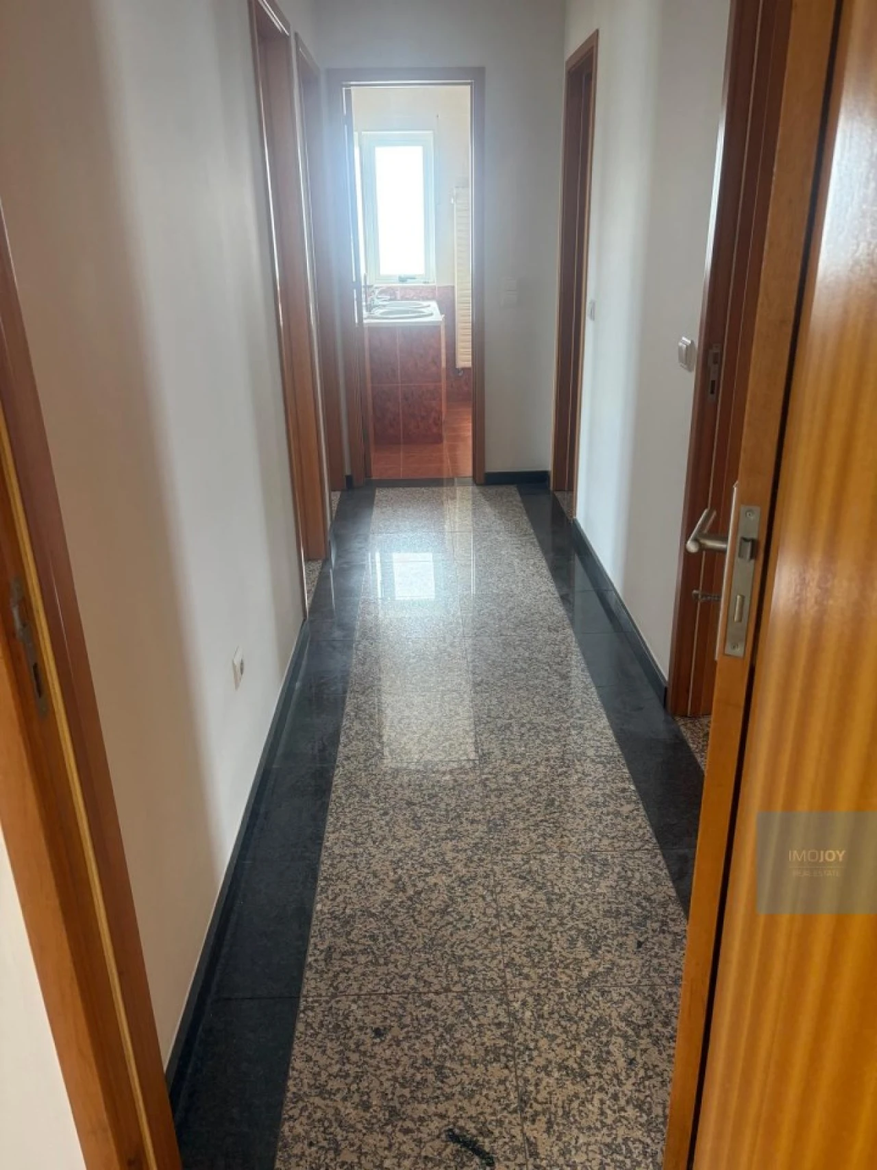 Apartamento T4 para Venda em Mafamude e Vilar do Paraíso Foto 21