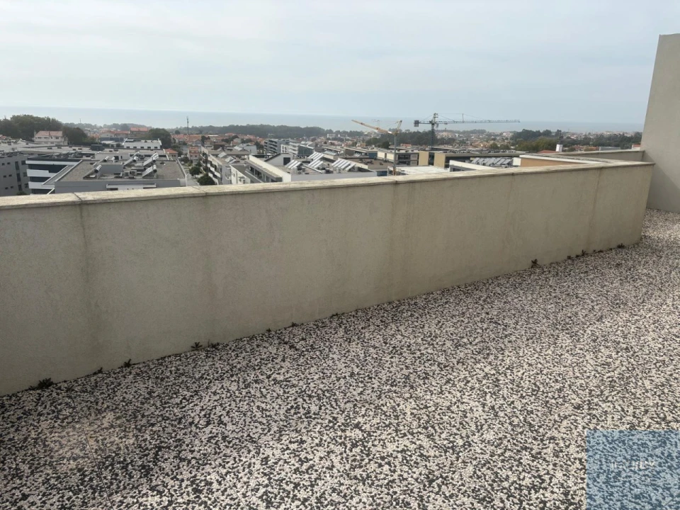 Apartamento T4 para Venda em Mafamude e Vilar do Paraíso Foto 30
