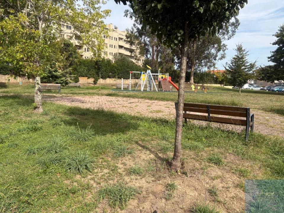 Apartamento T4 para Venda em Mafamude e Vilar do Paraíso Foto 33
