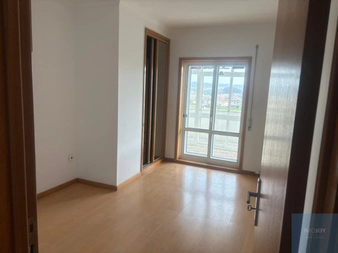 Apartamento T4 para Venda em Mafamude e Vilar do Paraíso Foto 12