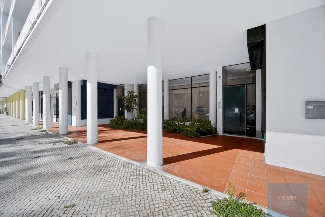 Apartamento T4 para Venda em Alvalade Foto 24