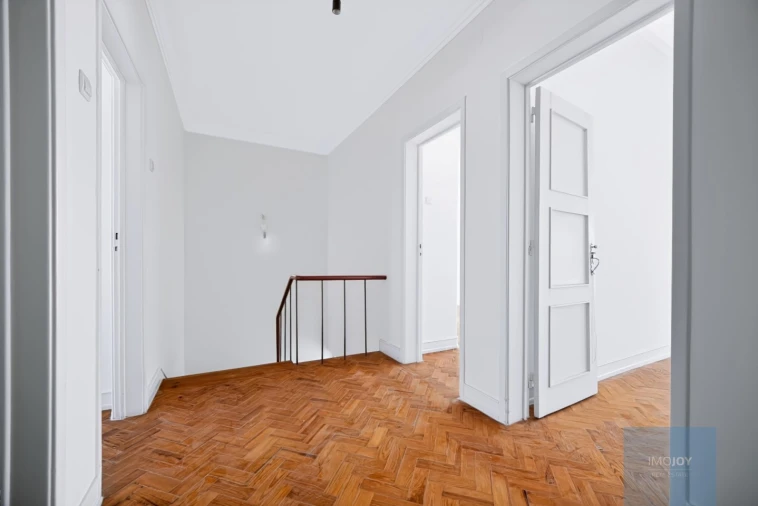 Apartamento T4 para Venda em Alvalade Foto 10