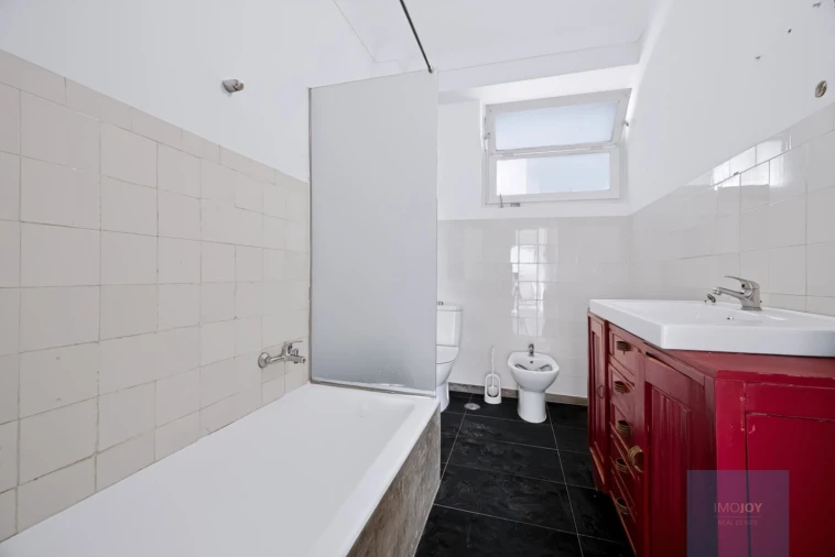 Apartamento T4 para Venda em Alvalade Foto 20