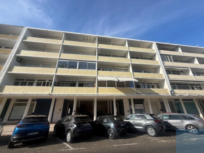 Apartamento T4 para Venda em Alvalade Foto 27