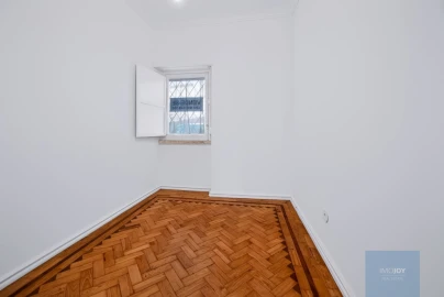 Apartamento T2 para Venda em Oeiras e São Julião da Barra, Paço de Arcos e Caxias