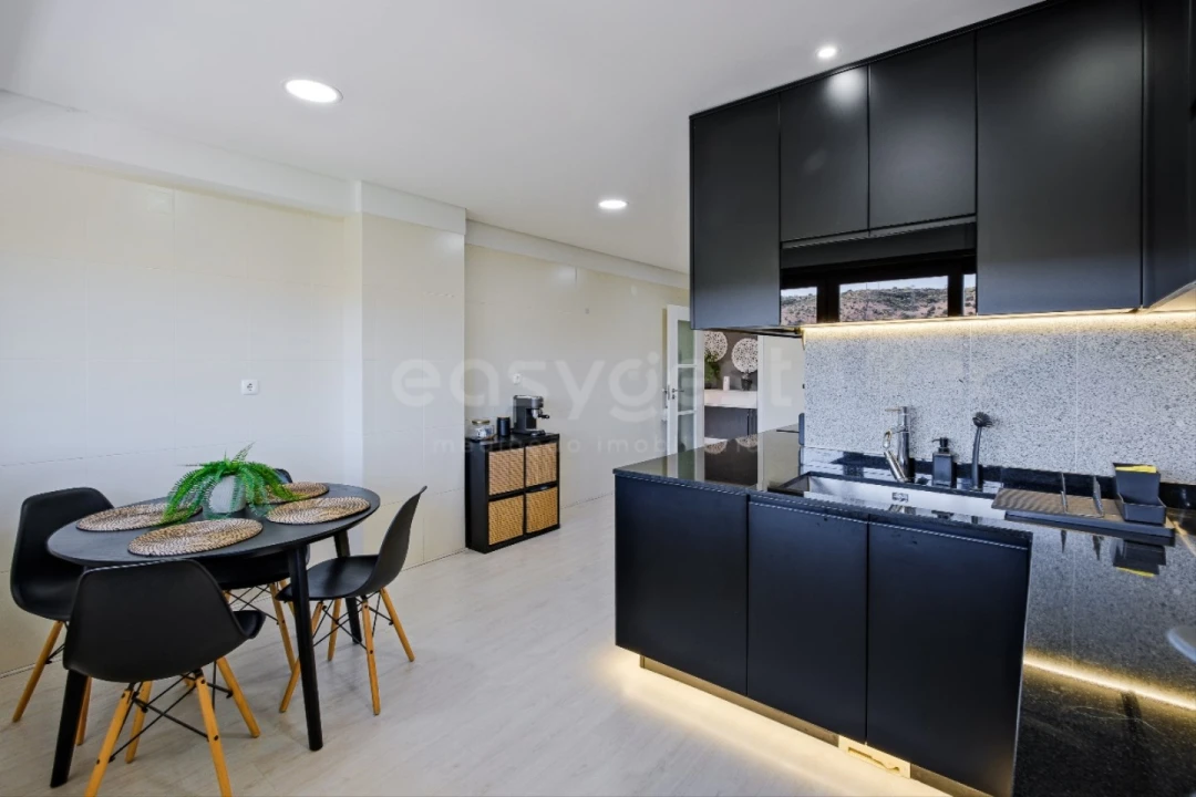 Apartamento T3 para Venda em Odivelas Foto 10